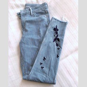 Old Navy Railroad Stripe Floral Embroidered Raw Hem Ankle Jeans